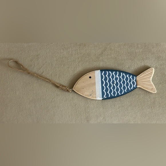 Wooden Fish Wall Hanging Decor - Picture 1 of 4